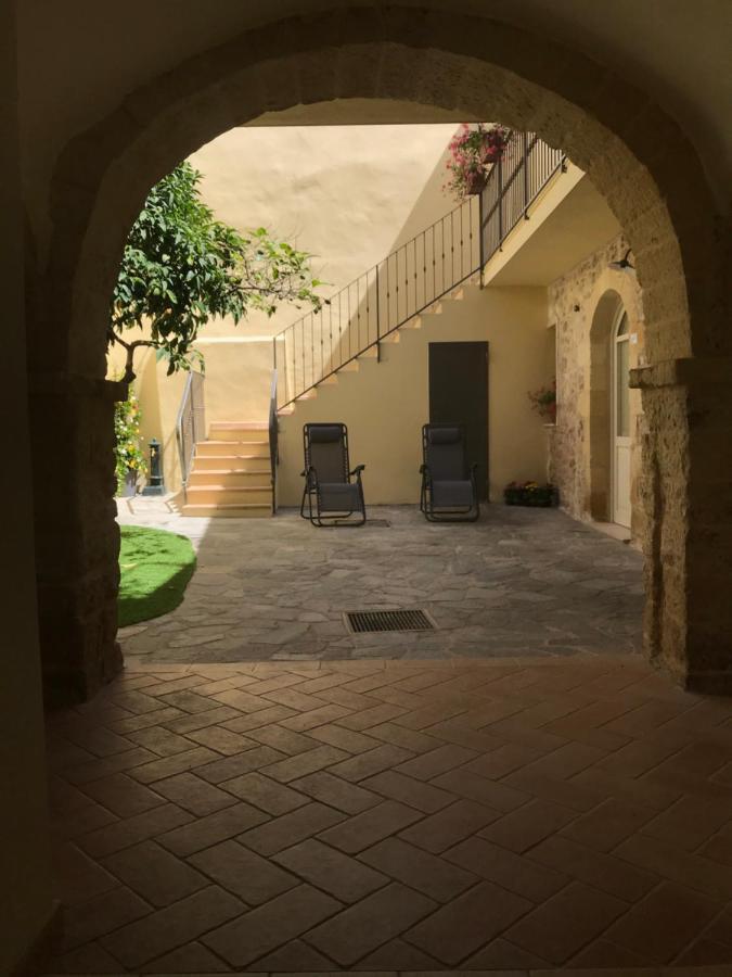 Domo Antiga Guest Rooms Сорсо Экстерьер фото